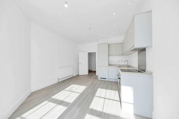 2 bedroom duplex to rent - Photo 1