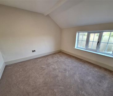 3 bedroom detached house to rent - Photo 4