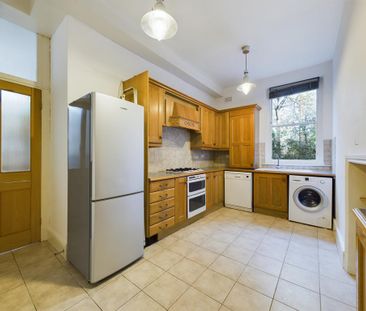 3 bedroom flat to rent - Photo 1