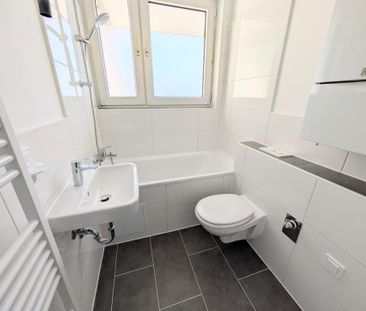 **Frisch renoviert: +neuer Laminat +weiße Wände +neues Tageslichtba... - Foto 6