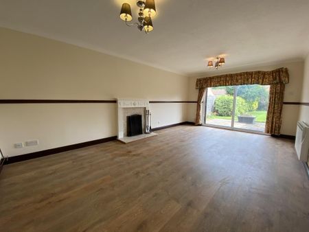 3 bedroom detached house to rent - Photo 2