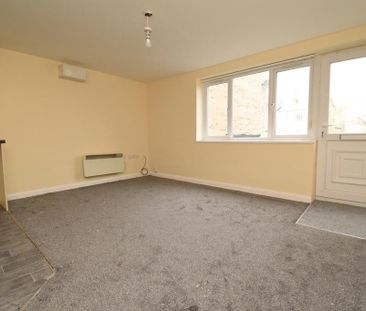 Lees Hall Road, Dewsbury - Photo 1