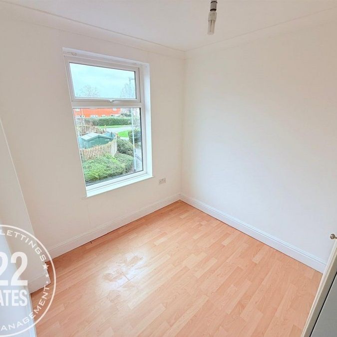 Sheffield Close - Warrington - WA5 - Photo 1