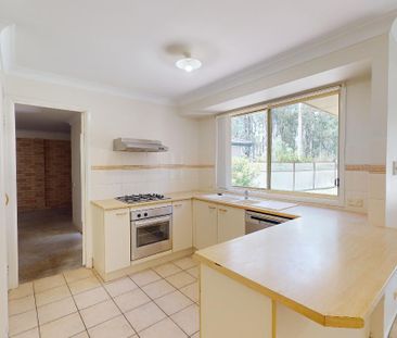 27 Worcester Drive, East Maitland NSW 2323 - Photo 6