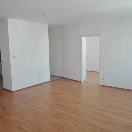 Neuwertige 3-Zi-Maisonette mit Terrasse/ ab sofort mieten! - Photo 1