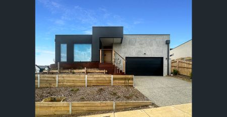 ELEGANT NEW HAVEN IN THE HEART OF HIGHTON - Photo 4