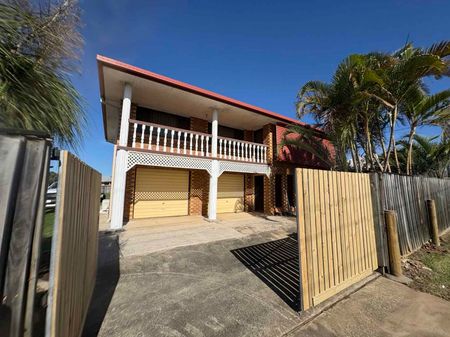 RENOVATED & LOCATION - CABOOLTURE - Photo 5