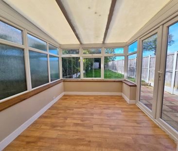 3 bedroom semi-detached house to rent - Photo 4