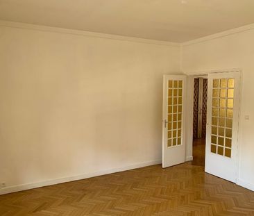 Appartement 3 pièces 85m2 MARSEILLE 8EME 1 476 euros - Photo 1