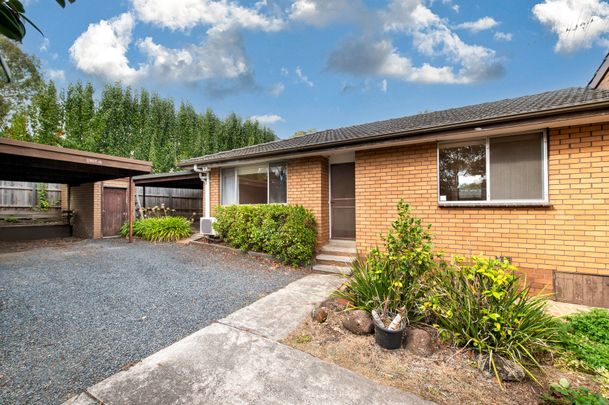Stylish & Modern 2-Bedroom Unit in Prime Location - Photo 1