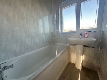 3 bedroom house to rent - Photo 4