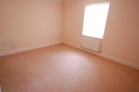 3 bedroom end of terrace house to rent - Photo 2
