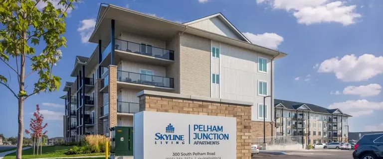 Pelham Junction Apartments | 300 South Pelham Road, Welland - Photo 1