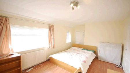 Torrington Road, Reading, RG2 - Photo 4