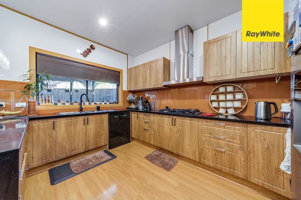 8A Goldie Place, Kambah ACT 2902 - House For Rent | Domain - Photo 1