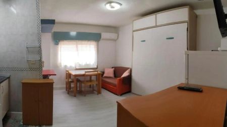 Estudio de alquiler en Centro - Sagrario - Foto 2