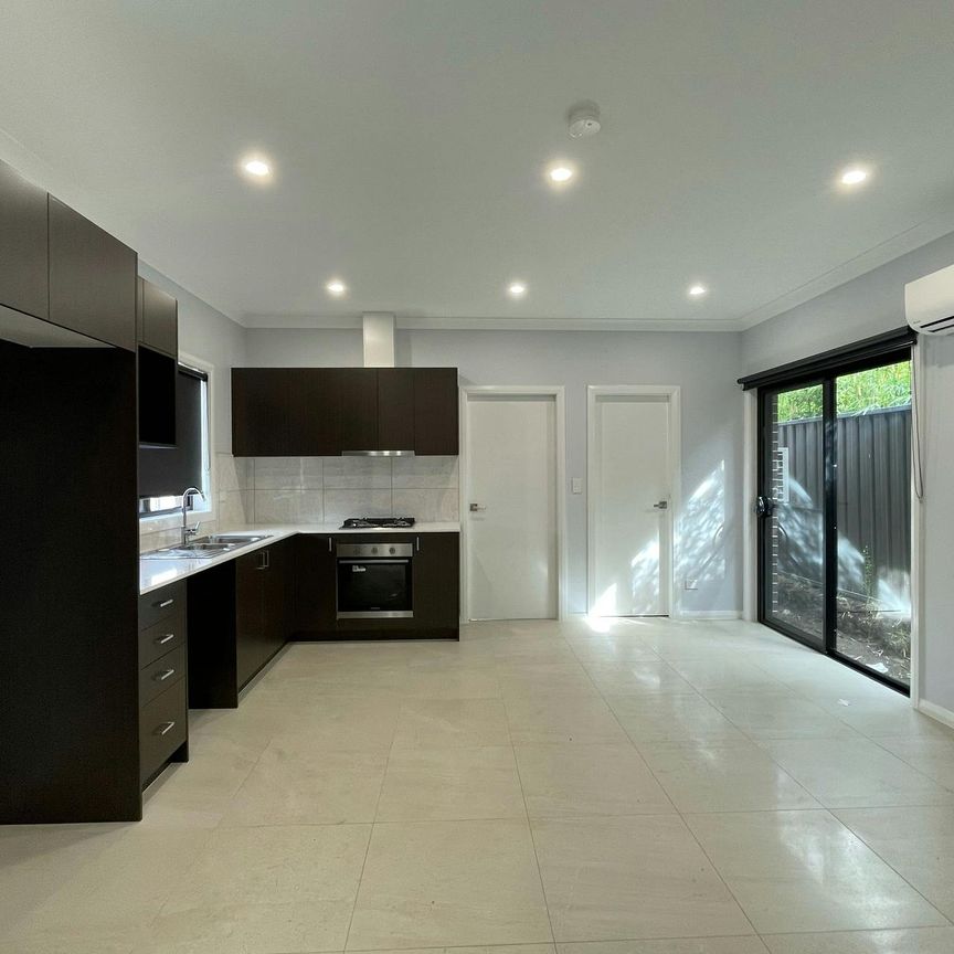 Ultra Modern 2 Bedroom Home - Photo 1