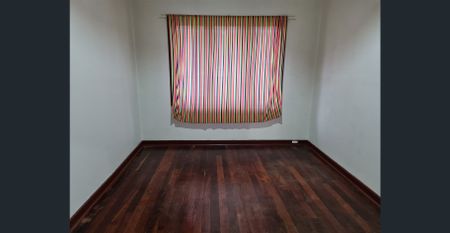 3X1 HOUSE with large backyard WALK to BELMONT FORUM - Photo 3