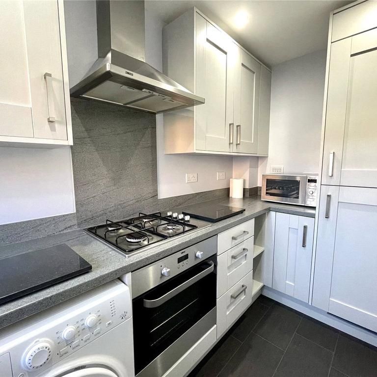 2 bedroom semi-detached house to rent - Photo 1