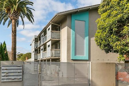 One Bedroom Gem In Convenient Location that is Glenelg North - Photo 4