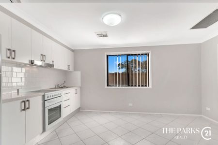 Spacious One Bedroom Home! - Photo 2