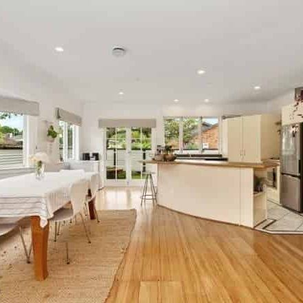 Tasteful Hamilton East Bungalow - Photo 1