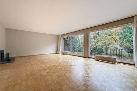 Spacieuse maison 2 façades (320m²) / Quartier résidentiel et calme. - Photo 5