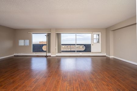 221 6 Avenue Southeast, Calgary - Photo 5