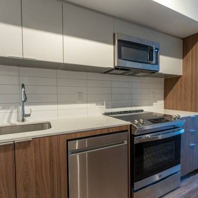 *GET 1 MONTH FREE* Brand new 1 bedroom apartment - King William Rental - Photo 1