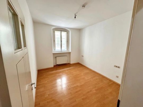 Wohnen auf zwei Ebenen! Charmante Wohnung mitten in der Altstadt - Photo 1