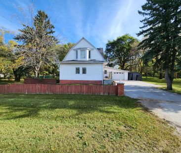 For Lease - 5427 Yonge Street, Innisfil, Ontario - Photo 2