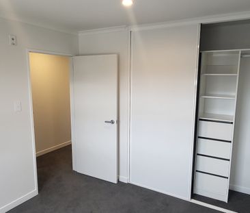 102/26 Shortfin Place, Flat Bush, Auckland UTILITIES INCLUDED - Photo 2