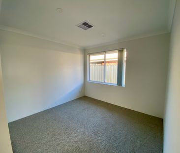 New Beginnings! - Your Dream Home Awaits! - Photo 6