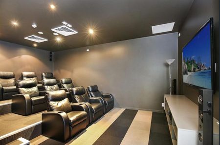 Resort-Style Living in the Heart of Maroochydore - Photo 2