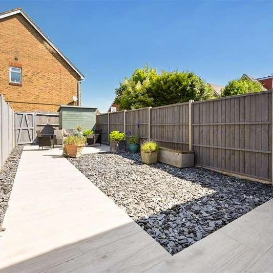 School Close, Westergate, PO20 - Photo 1