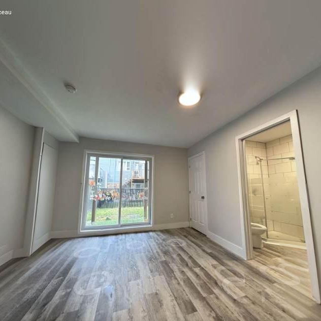 Maison en rangée à louer grand 6-1/2 semi meublé - Photo 1