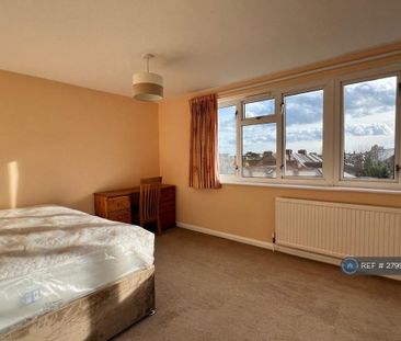 2 bedroom maisonette to rent - Photo 3