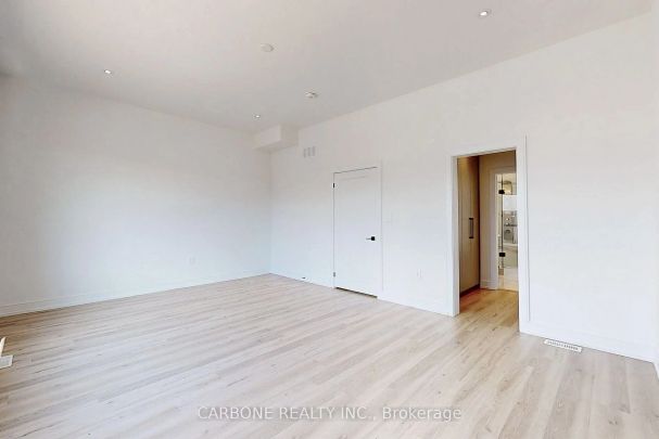 Detached Home For Lease | S9055434 - Photo 1