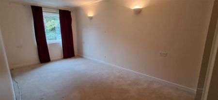 2 bed house to rent in Elstree Road, Bushey, WD23 - Photo 5