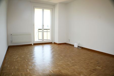 Spacieux appartement de 4½ pièces au 1er étage - Photo 2