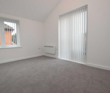 2 bedroom semi-detached house to rent - Photo 2