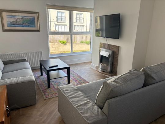 19 West Strand Avenue (STUDENT LET), Portrush, BT56 8FR - Photo 1