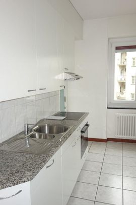 Charmante Wohnung beim Bahnhof Zürich-Oerlikon BEFRISTET 31.03.2027 - Foto 1