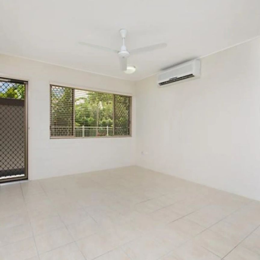 Unit 2/36 Wareham Street, Aitkenvale. - Photo 1