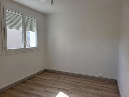 Location Appartement 4 pièces 70m² - Photo 5