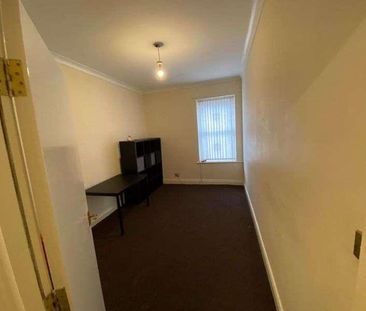 Half Moon Lane, Gateshead, NE8 - Photo 2