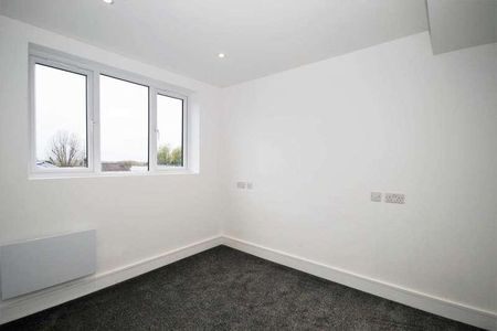 The Market, Carshalton, SM5 - Photo 2