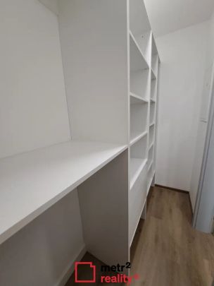 Pronájem bytu 1+kk Olomouc - Topolová - Photo 1