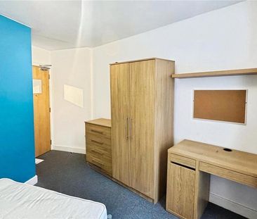 1 bedroom in a house share to rent - Photo 6