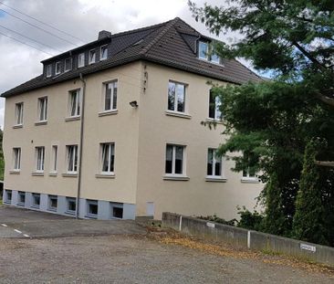 Neu renovierte Wohnung mit Balkon und Einbauküche - Photo 1